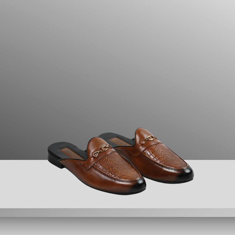 Casual Leather Half Shoe Sandle Design Upper with Golden Metal Chain